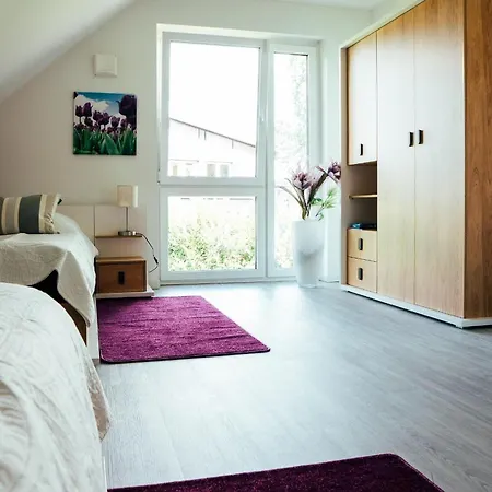 In بيت للعطل *