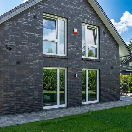 In بيت للعطل *